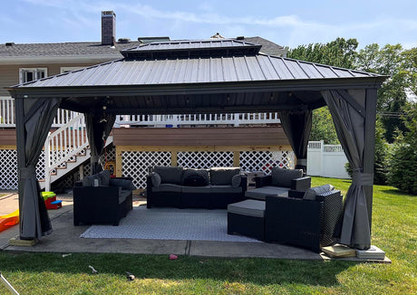 5 idee creative per arredare il tuo giardino con ombrelloni a braccio e gazebi